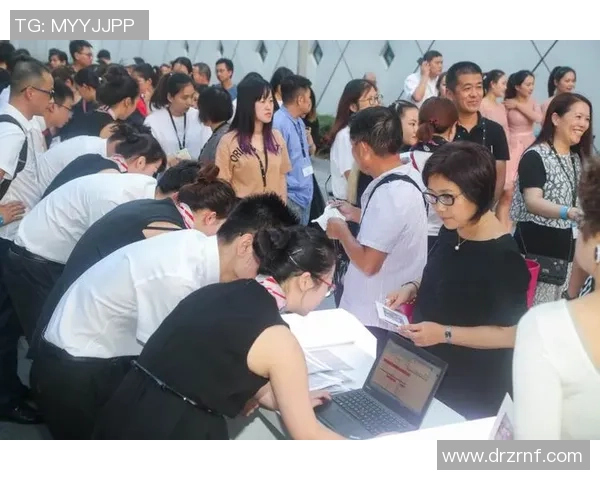 广州排球队的转型之路:从传统强队到现代化竞技新风向 广州排球队的转型之路:从传统强队到现代化竞技新风向