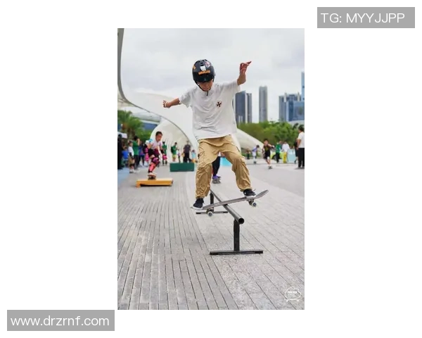 滑板战术解析深圳滑板队的包夹体系与战术运用探讨