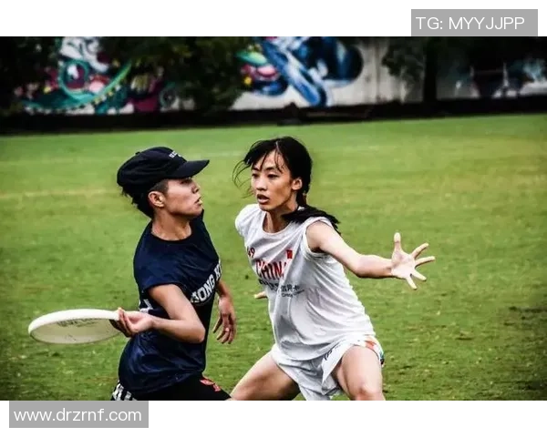 飞盘热潮席卷成都探秘飞盘队默契配合与战术策略 飞盘热潮席卷成都探秘飞盘队默契配合与战术策略